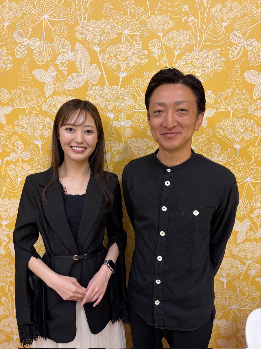 auto_official's tweet photo. ◤ #オートレース イベント情報 ◢

ゆめタウン飯塚にて、競輪とオートレースの補助事業PRブースを出展中です✨

本日は、#荒尾聡選手 によるスペシャルトークイベントを開催🎤司会は #RUKA　
さん。お二人のトークと笑顔で会場は
あたたかい雰囲気でした☺️

気になる2回目は【15:00〜】スタート！

お近くの方はぜひお立ち寄りください🌷🌷