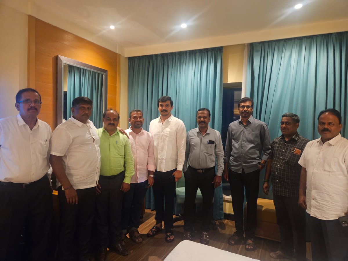 Priyakrishna_K's tweet image. Interacted with Coimbatore First Circle Members along with Sri. Nandakumar at #coimbatore, Tamilnadu.

#congress