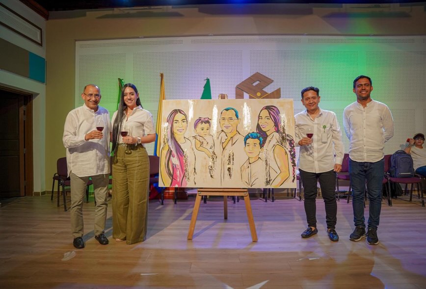 TuperfilNet's tweet image. ¿El mejor reconocimiento de su vida?
Rector de la UPC asegura que este homenaje por impulsar las artes lo marcó más que cualquier otro.
#UPC #Valledupar #Arte #Educación #Cultura #Noticias #Viral #Debate

tuperfil.net/noticia/recono…