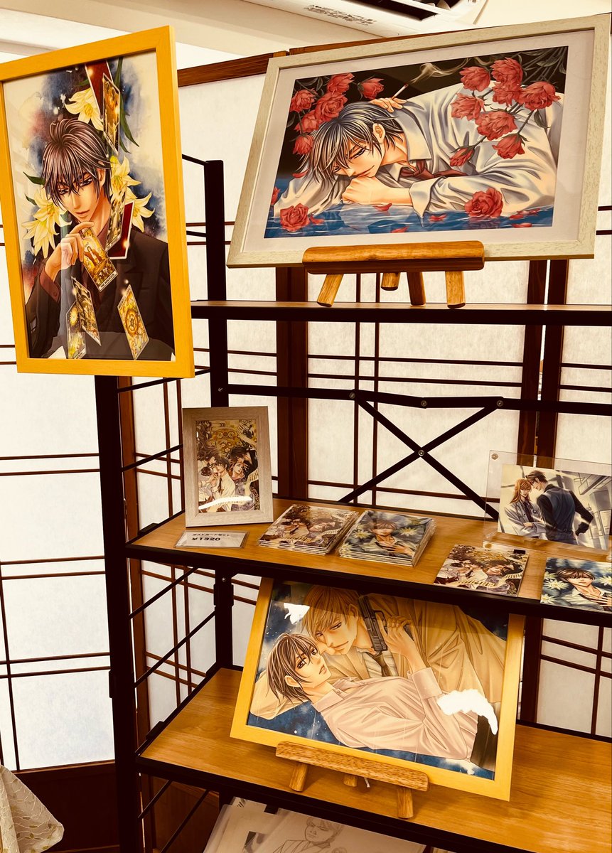 ギャラリー到着、複製原画がたくさん✨綺麗な印刷で嬉しいです🥰