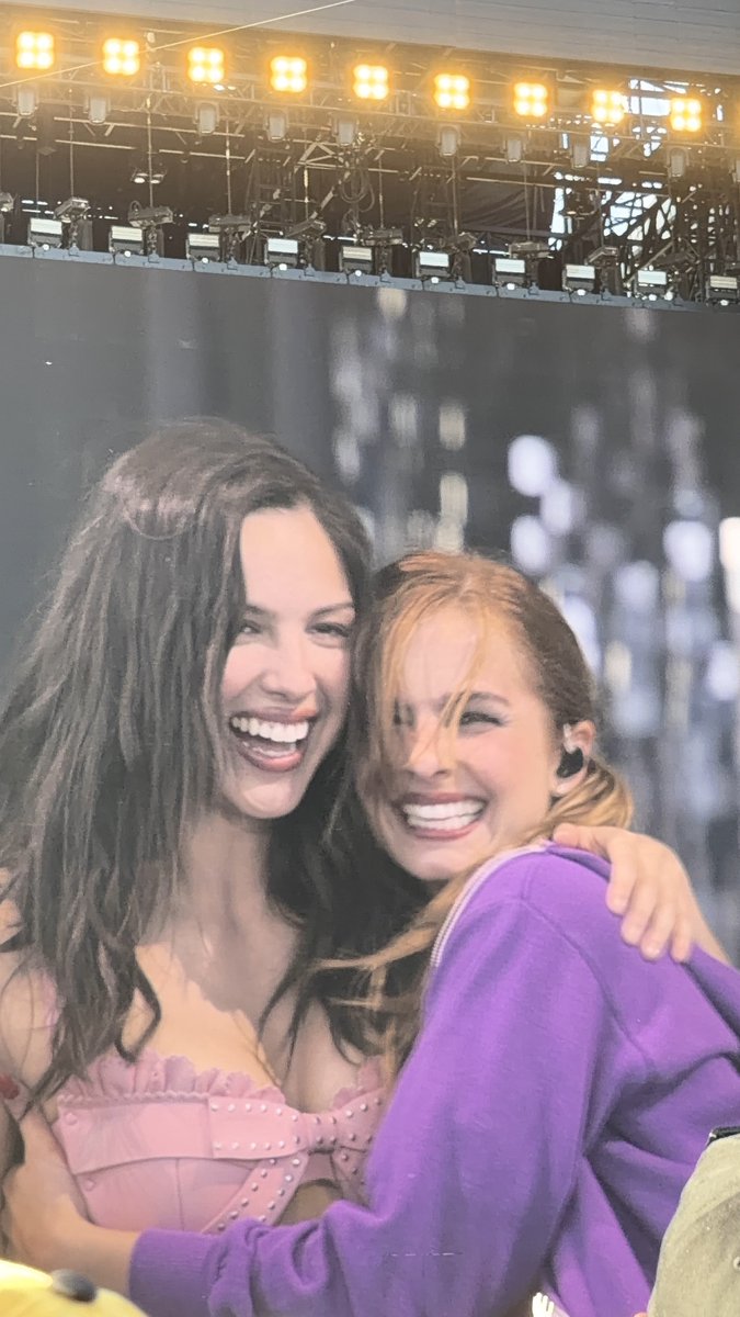 chanel reyes tweet media