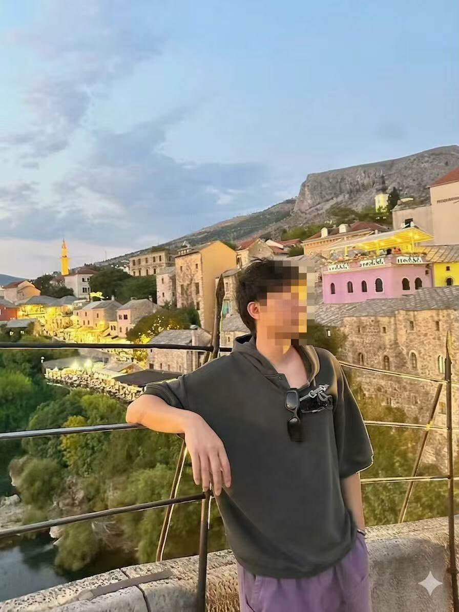 成都字母墙 tweet media