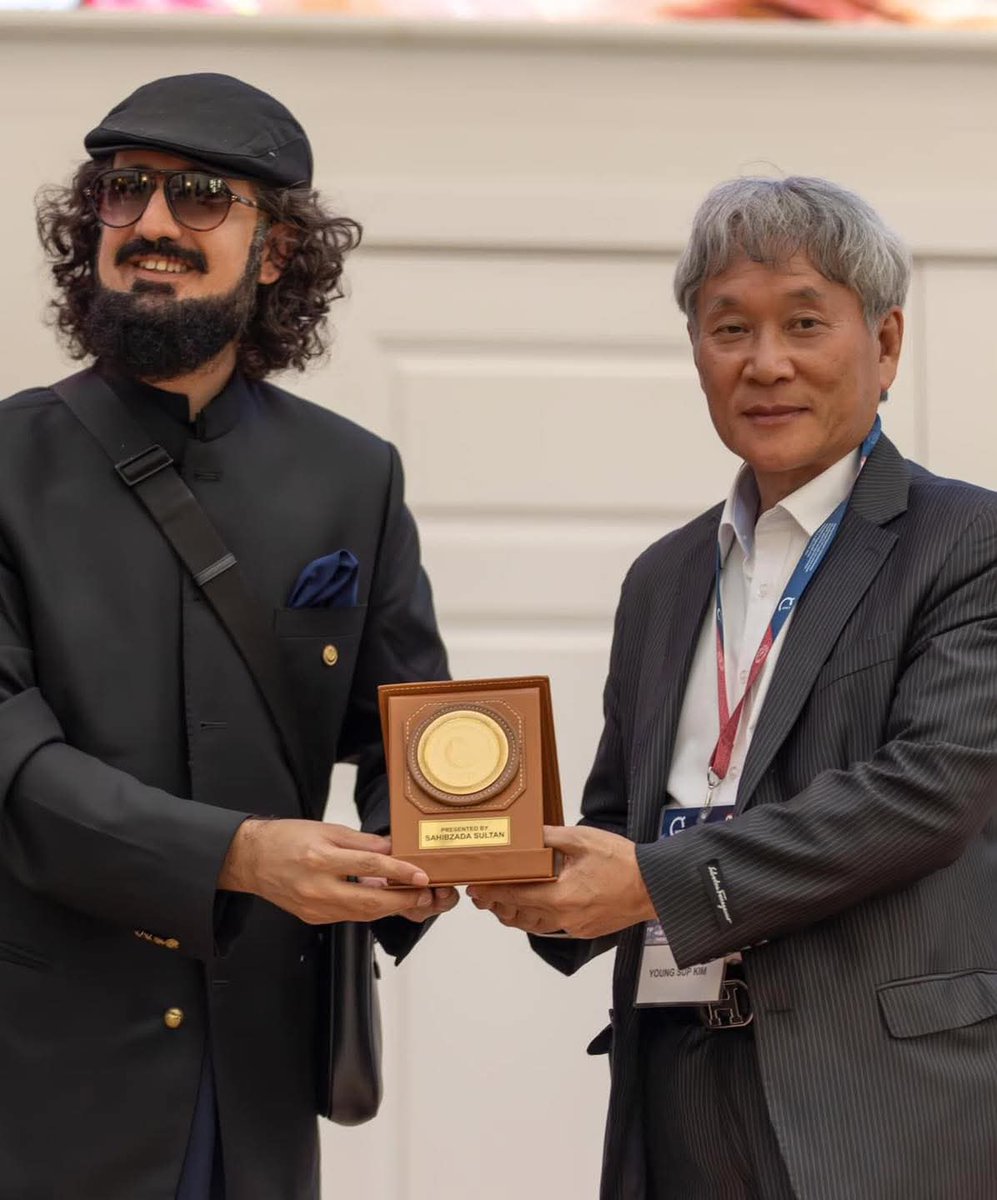 Pakistan shines with pride 🇵🇰🌟
Under the leadership of Sahibzada Sultan Muhammad Ali Sahab, new milestones are being achieved globally.
#SultanVicePresidentITPF #SultanRisesAgain #GreenFlagRisesAtITPF