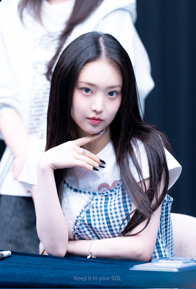 260419 위드뮤 팬사인회 프리뷰
#이솔 #LEESOL #KiiiKiii #키키