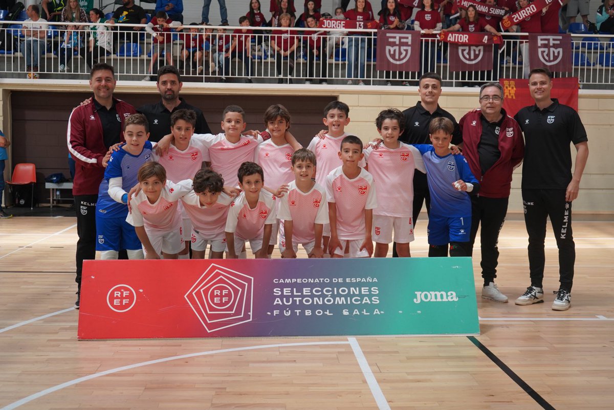 ffrm_es's tweet image. ☀️ ¡BUEEEEENOS DÍAS! 🤩 ¡HOY JUGAMOS!

🏆 Doble cita para la selección de la Región de Murcia en el Nacional Sub-10 en Sanxenxo 👟

🙋🏼‍♀️ ⏰ 09:00h. | #FFRM 🆚 #AND | 🏆 5º–6º puesto (Sub-10 femenina) | 🎥
youtube.com/live/jAXZULlbR…

🙋‍♂️ ⏰ 12:15h. | #FFRM 🆚 #CAT | 🏆 3º–4º puesto