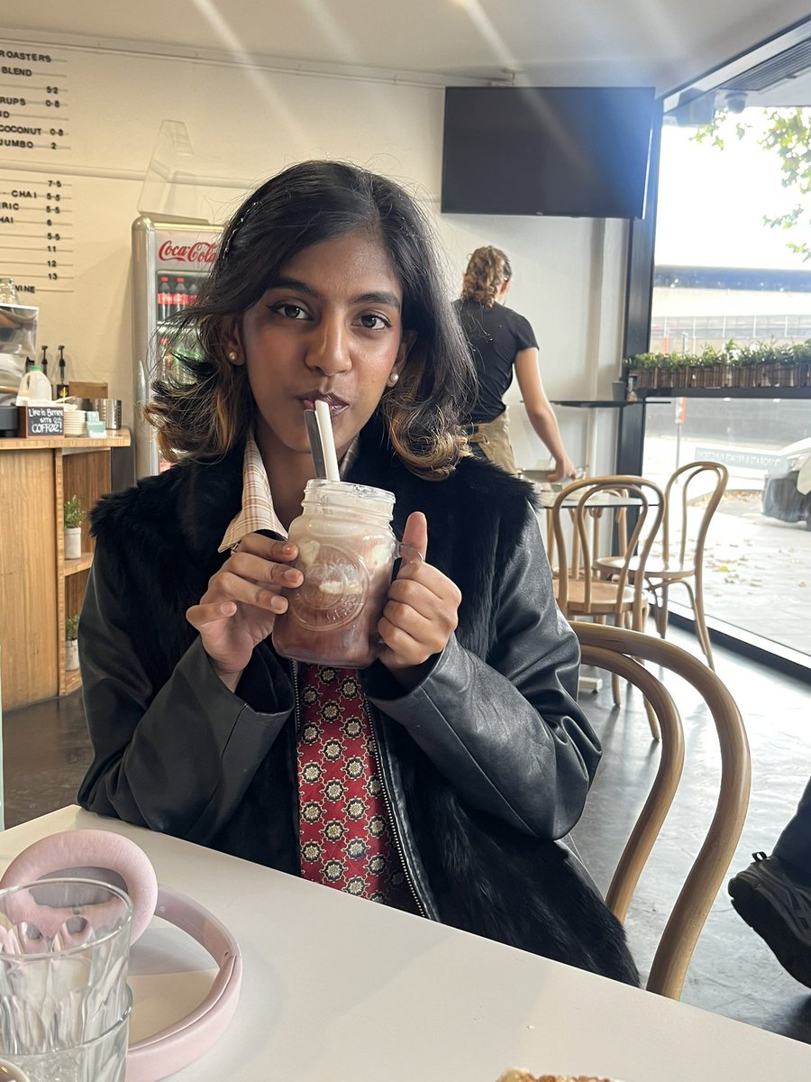 (not ) Jes 🍀 tweet media