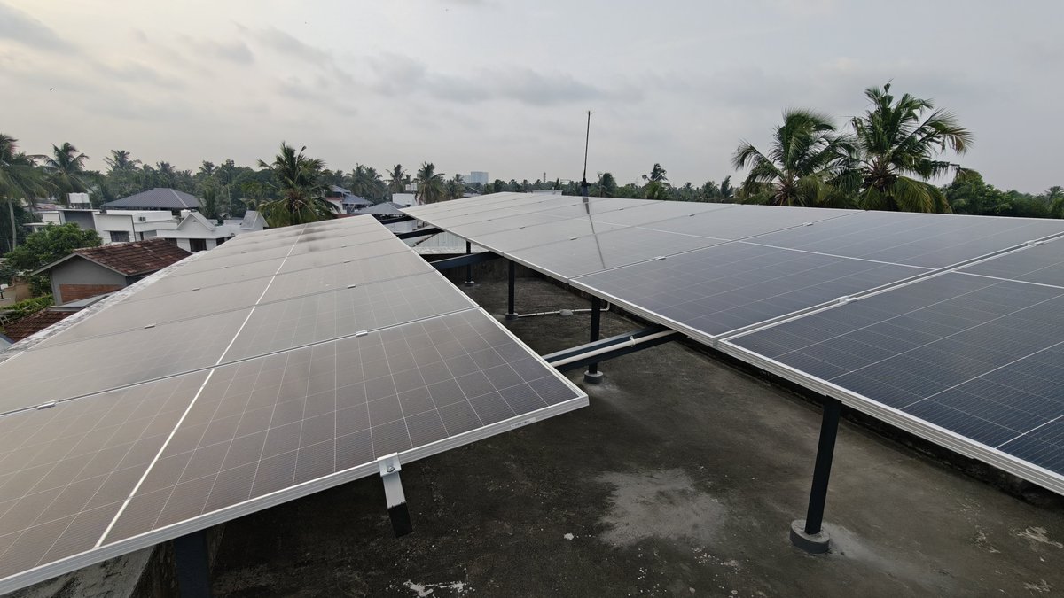 nirmaltv's tweet image. So the 10kw solar power unit is now commissioned at home, there was a slight delay in getting meter from KSEB, but sorted. It is now producing around 48-50 units a day. 
#solar #solarpower