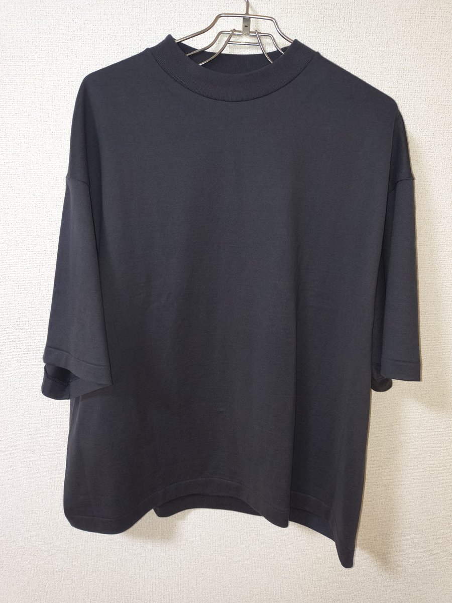 ymfresearch8739's tweet image. キャプテンサンシャインのスタッフが激推しするというスビンスーピマチューブT。
スビンコットンとUSスーピマ綿混紡の圧巻の素材と絶妙すぎる丸胴シルエット。ネックの高さも◎。
色々着てきたけどここまで満足度の高いTシャツはなかったかも。凄く良い。
#キャプテンサンシャイン
#Tシャツ