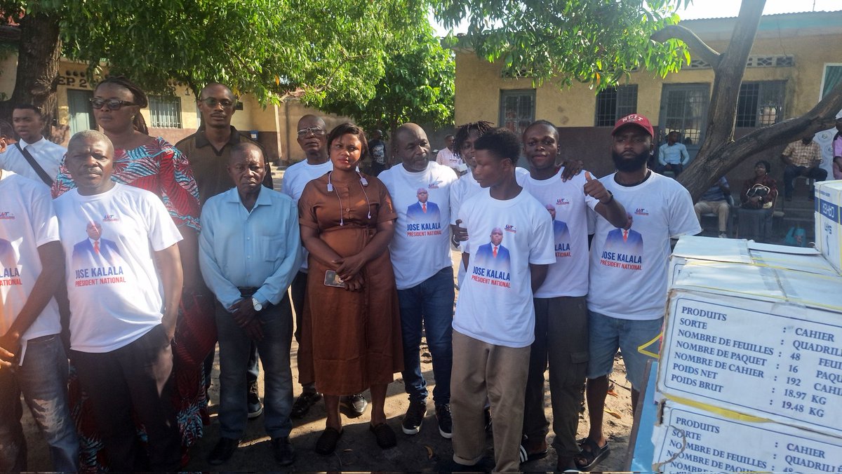 PatrickMeso4's tweet photo. La  journée de vendredi 17/4/26 a été marquée par une manifestation de remise de quelques fournitures scolaires aux élèves de l'IPKV Gama à Barumbu par l'Association Bana Barumbu ABB 
Merci à l'honorable sénateur José Kalala wa Kalala 1er vice- président du sénat pour le soutien. https://t.co/ypGK5kv2Qx