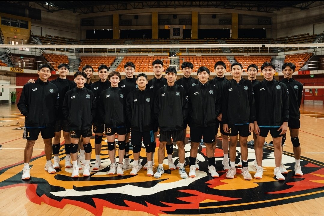 addie_addiek's tweet image. THANK YOU SA PANALO DLSU GREEN SPIKERS. 💚

✔️ CHANCE FOR MVP JOSH YBAÑEZ
✔️ CHANCE FOR PLAY-OFF FOR 2X-TO-BEAT ADVANTAGE FOR UST GOLDEN SPIKERS 

@officialUSTMVT PAKI-READY ANG PANCIT 😭

#GoUSTe 🐯💛
#UAAPSeason88