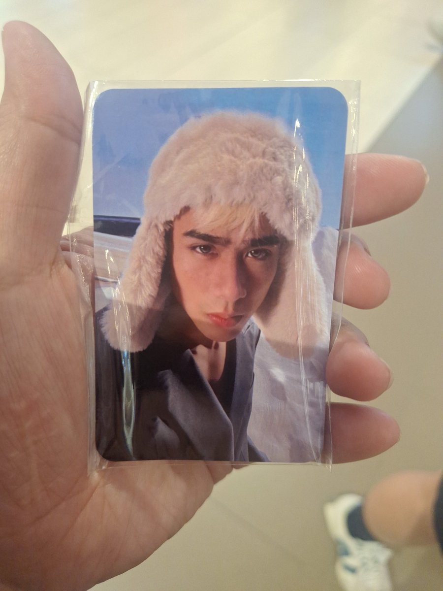 peiglet's tweet photo. Hi A'Tins! Looking for Ken photocard in exchange of my Josh photocard. 🙏

Currently here in Ayala Malls Manila Bay until 4pm :)
#SB19 #WakasatSimula https://t.co/8DVPRbBXAA