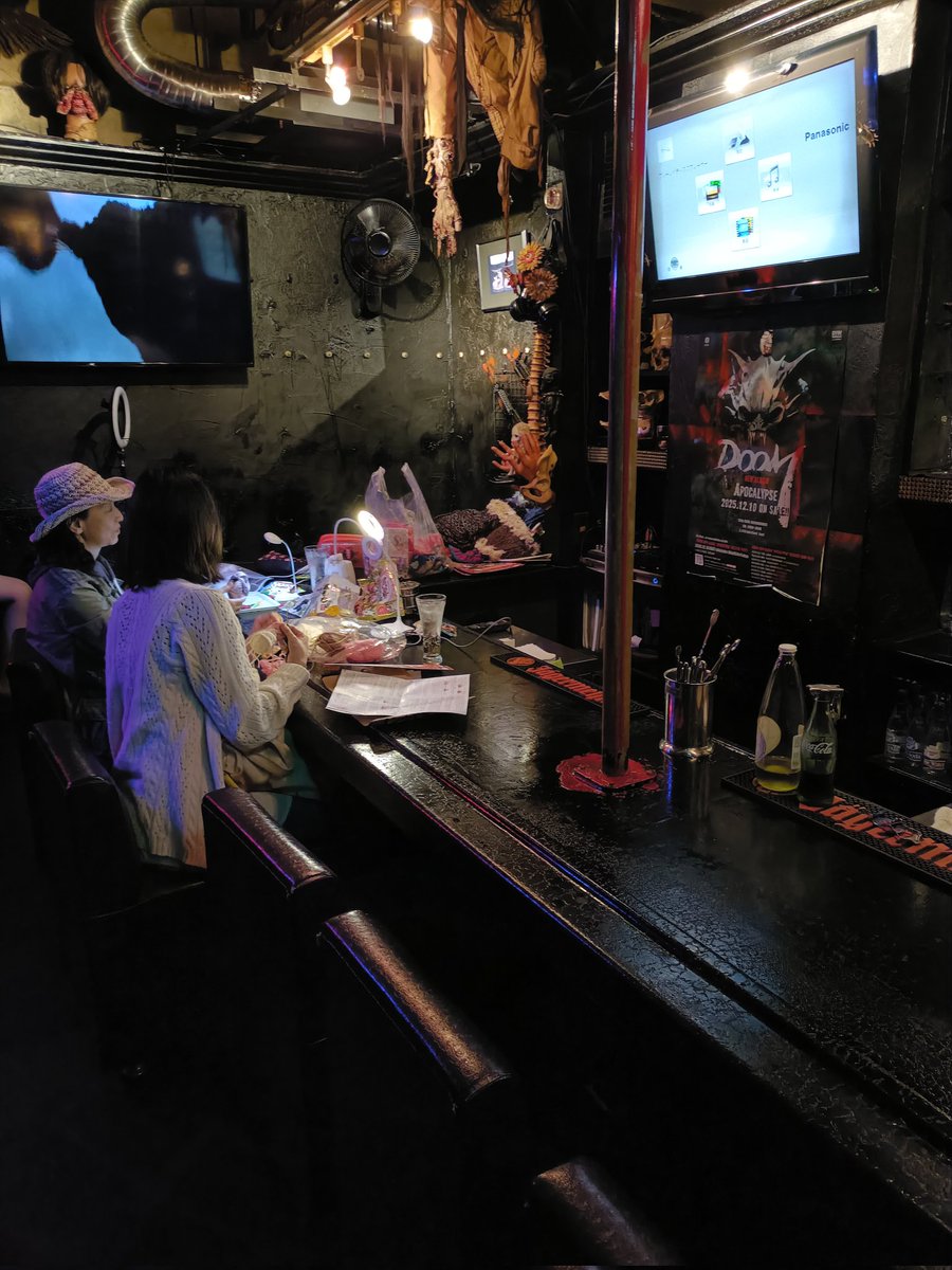 kanade666's tweet photo. 遅くなりましたが無事オープンいたしました！！
皆様お気軽にお越しくださいませー！！！ https://t.co/mABLh6xqpB