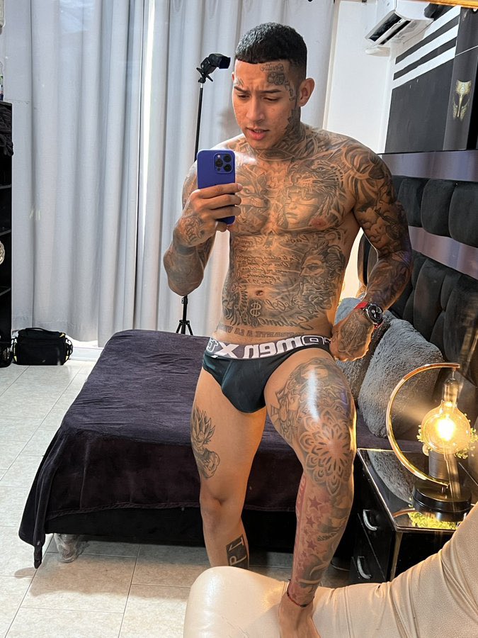 𝕸𝖔𝖗𝖗𝖔𝖓𝖌𝖔𝖘 𝕮𝖆𝖑𝖎 tweet media