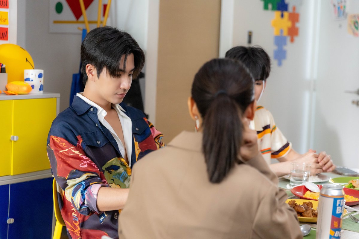 รักครูเท่าโลกเลย Love You Teacher tweet media