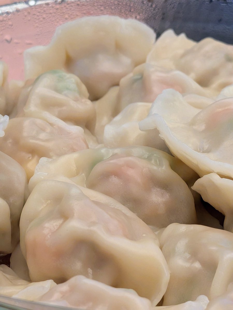 <a href="/Elina_Miyamori/">宮森えりな 🦇吸血鬼Vtuber 🧛‍♀️</a> 三色豆🧐