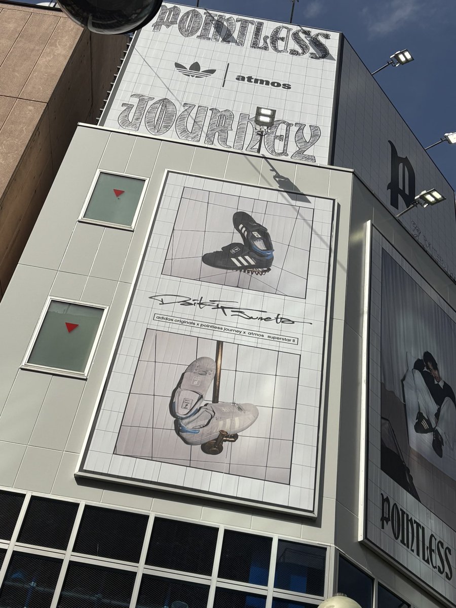 mLIFfQsrHS41877's tweet photo. きたぁ！
存在感凄い✨️

 #常田大希  #atmos  #adidas
 #POINTLESSJOURNEY https://t.co/YZoiwWkV1I