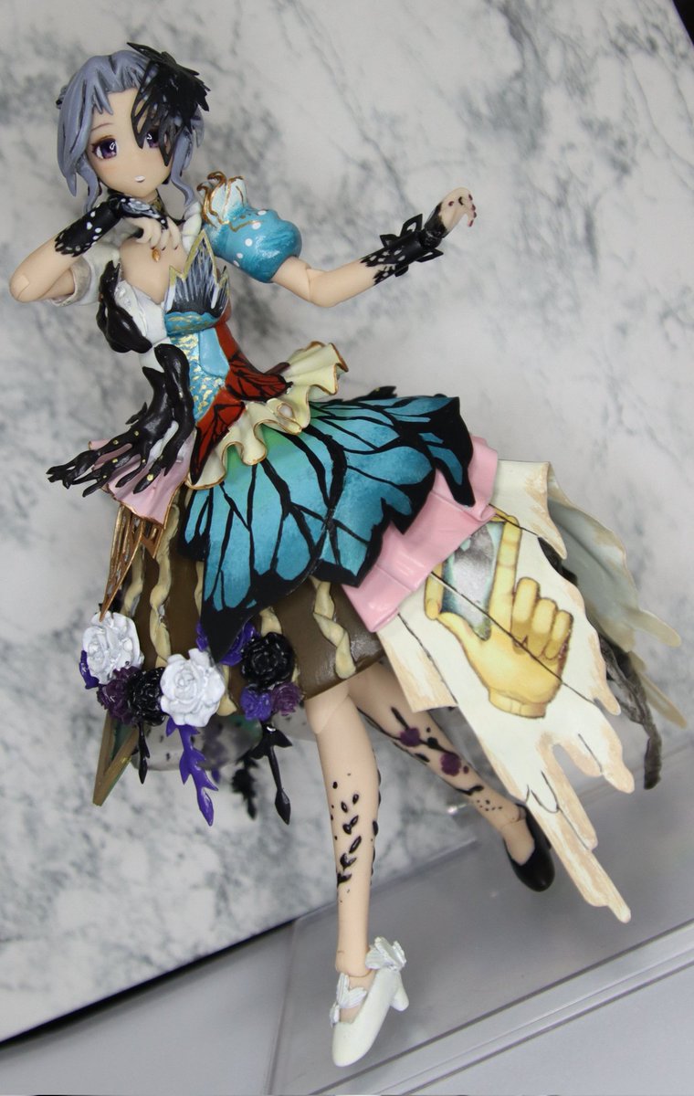 ループ tweet media