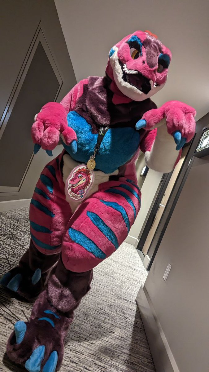 Kally.Co Fursuits @ Anthrocon tweet media
