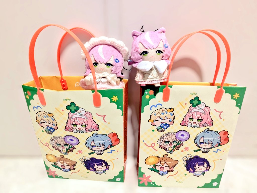 <a href="/Vnoda2434/">のだ．</a>
のださんお写真ありがとうございました✨🐑
お互い鈴木さんのグッズも買えて大満足羊です💯💯💯