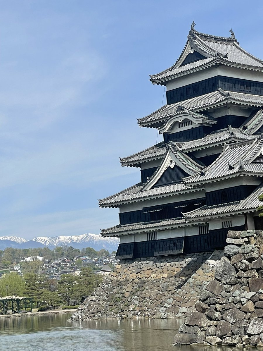 鬼かっこいい松本城🏯
🏔️をどうにか…の気持ちだけ