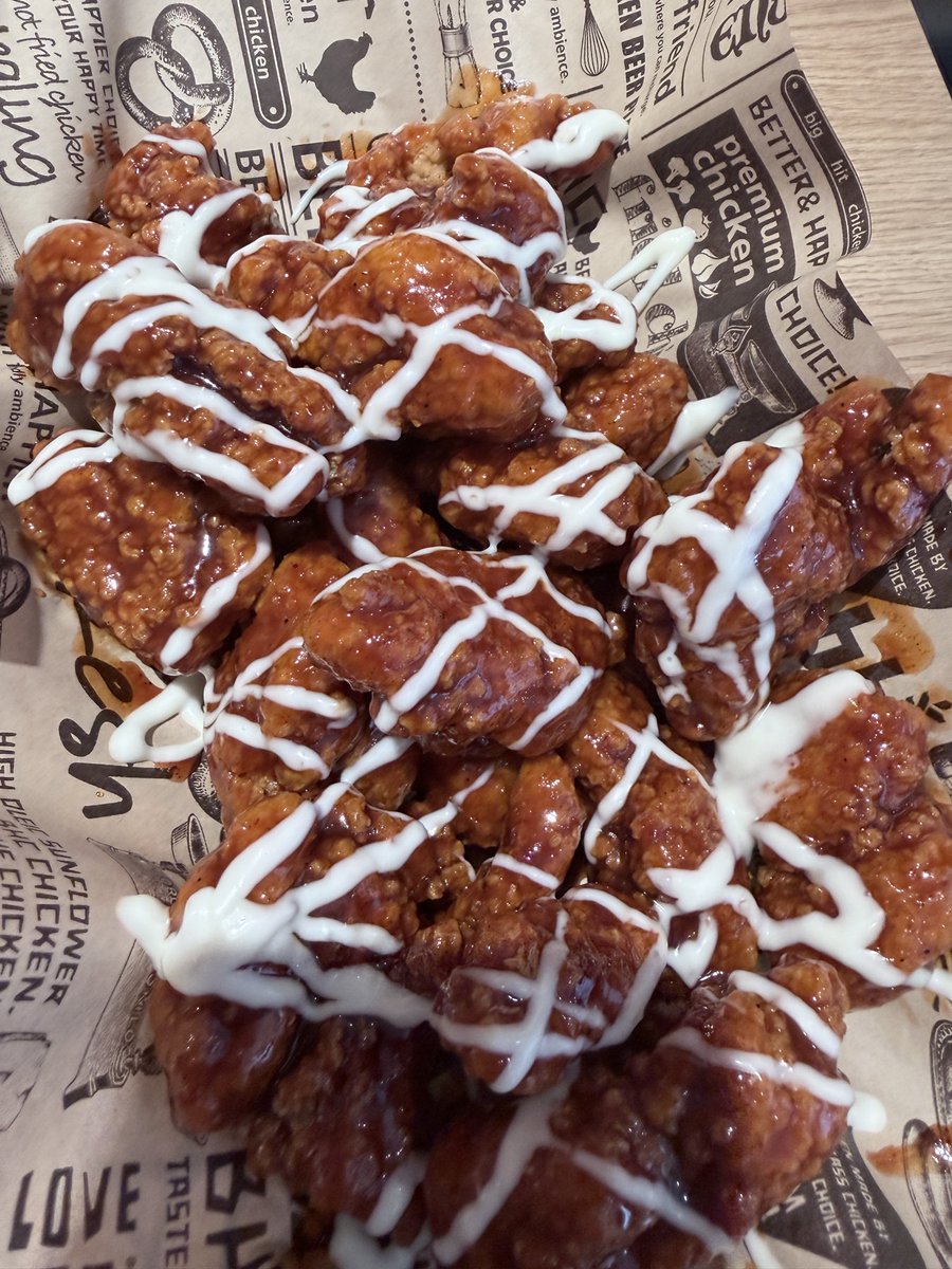 KęńMō tweet media