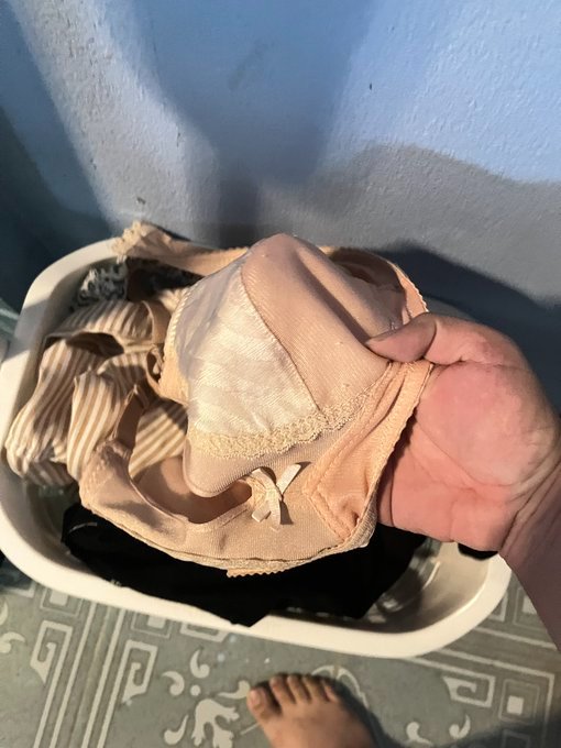 Lina Gfx big bra lover tweet media