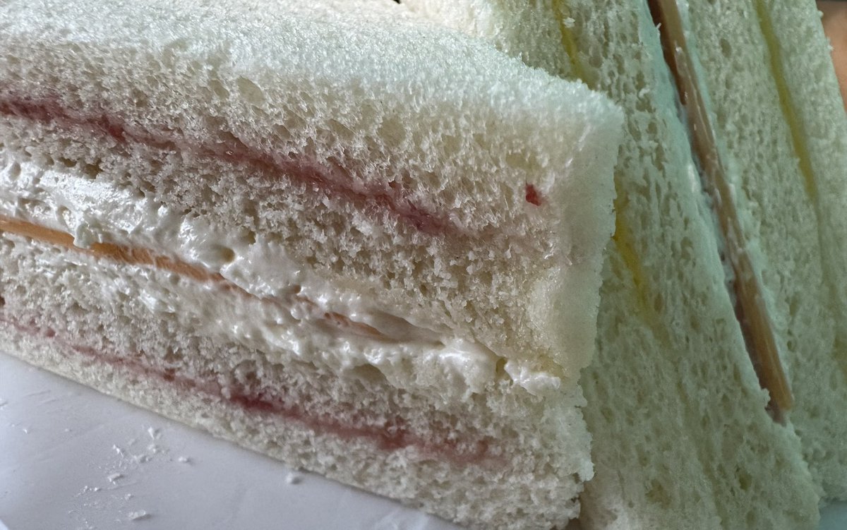 だが　ウルフ tweet media