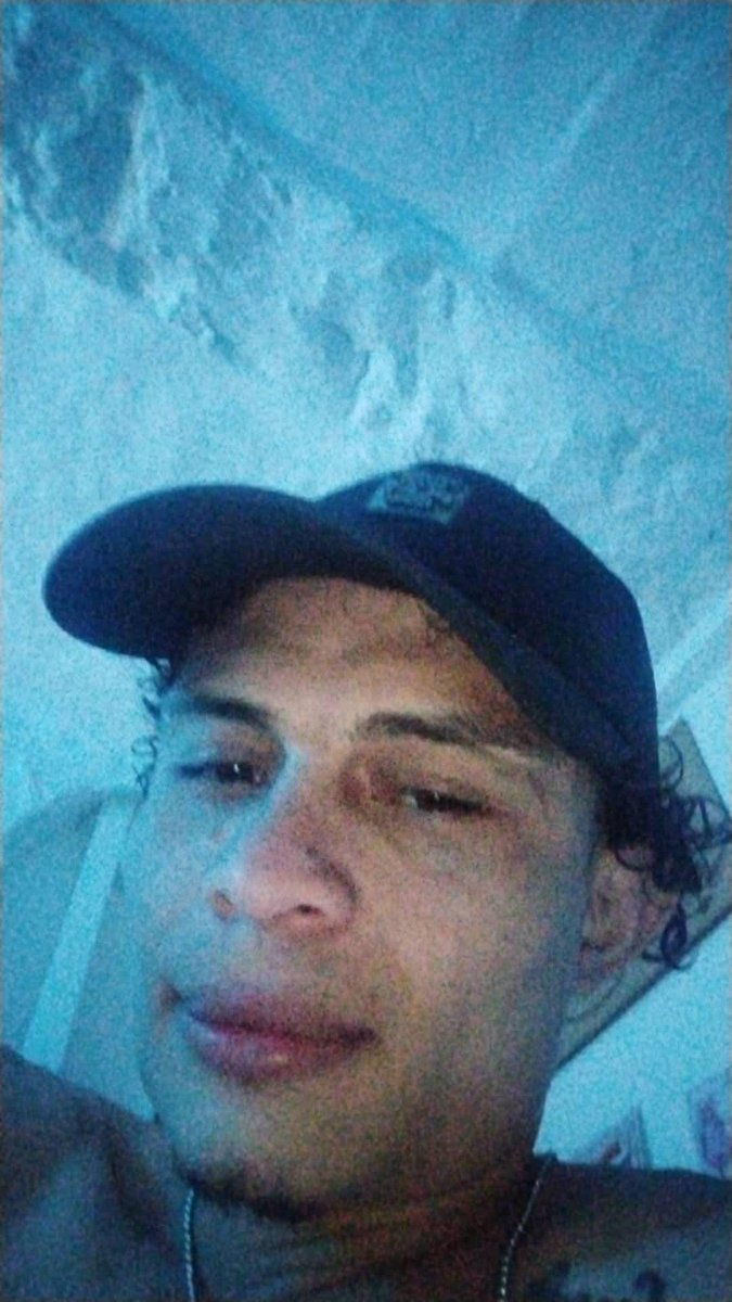 Heteros engañados tweet media