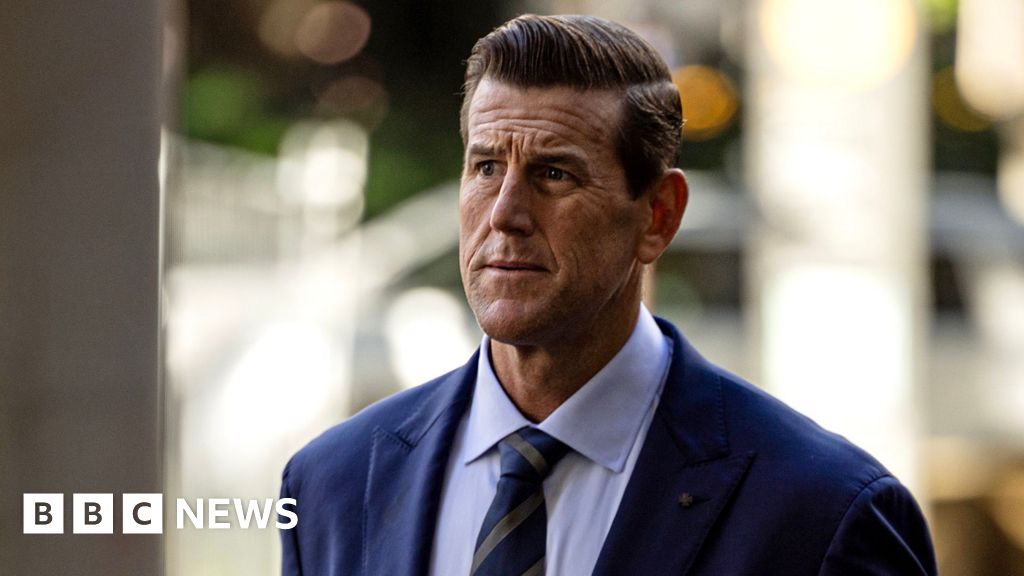 Archange_Shadow's tweet image. 🚨 BREAKING: Australia's most decorated veteran Ben Roberts-Smith granted bail on five war crime murder charges related to Afghan deaths in 2009-2012. Former SAS corporal faces life imprisonment if convicted. #BreakingNews #Australia #WarCrimes #Military