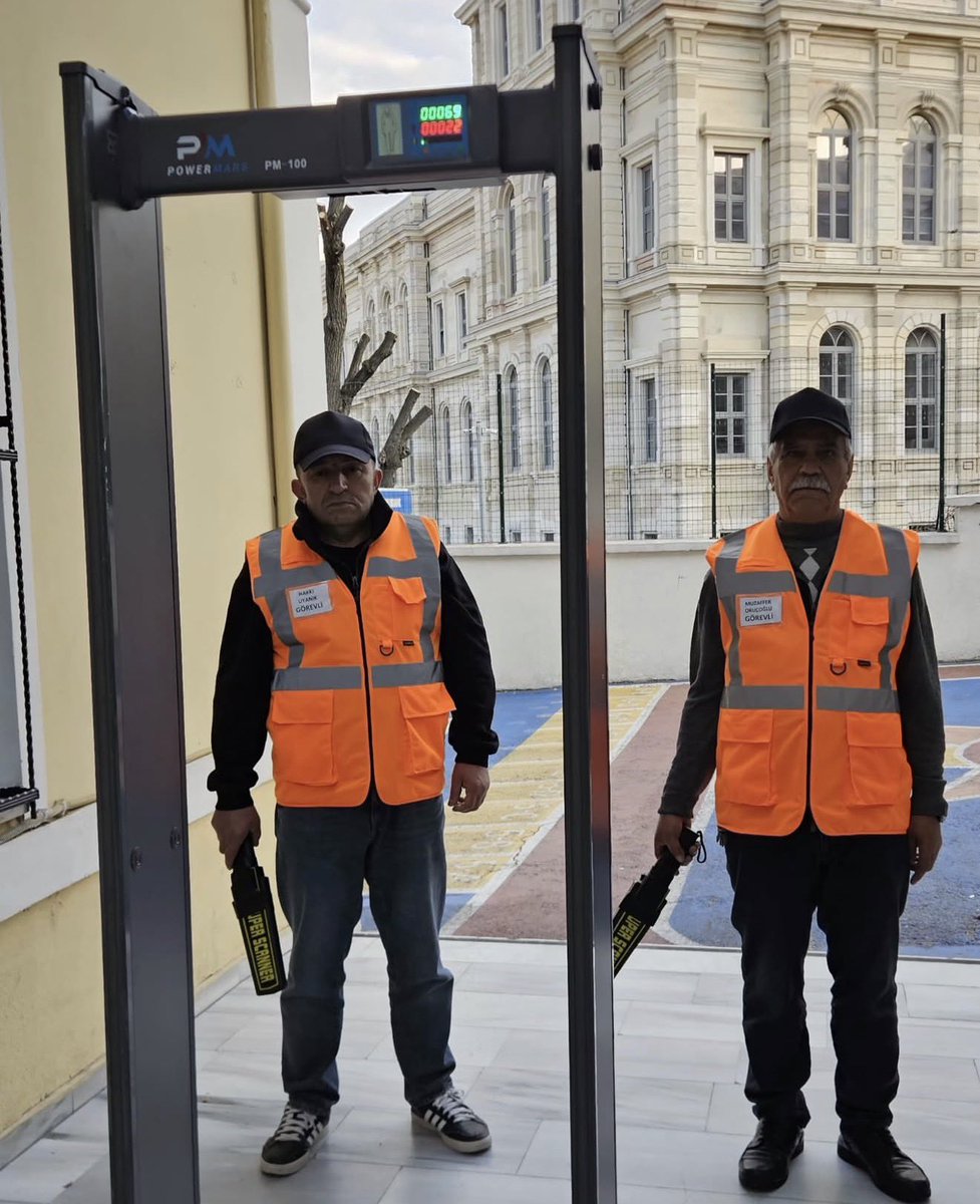 Öğretmenler Sayfası tweet media