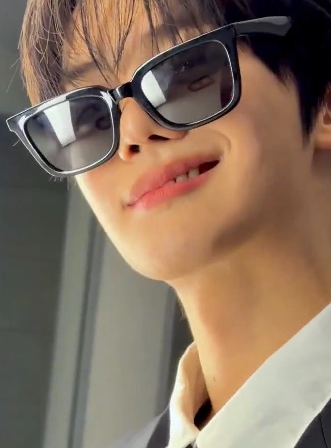 쨔 .ᐟ tweet media