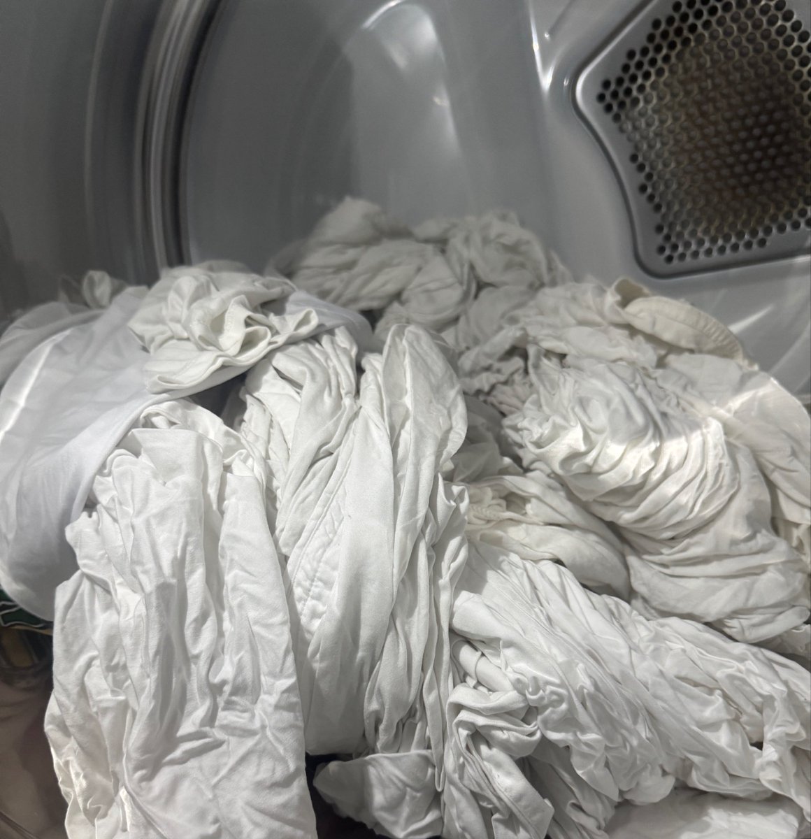 JUNGSEIPEI's tweet image. Forgot to dry my #sheets. sleeping #raw tonite