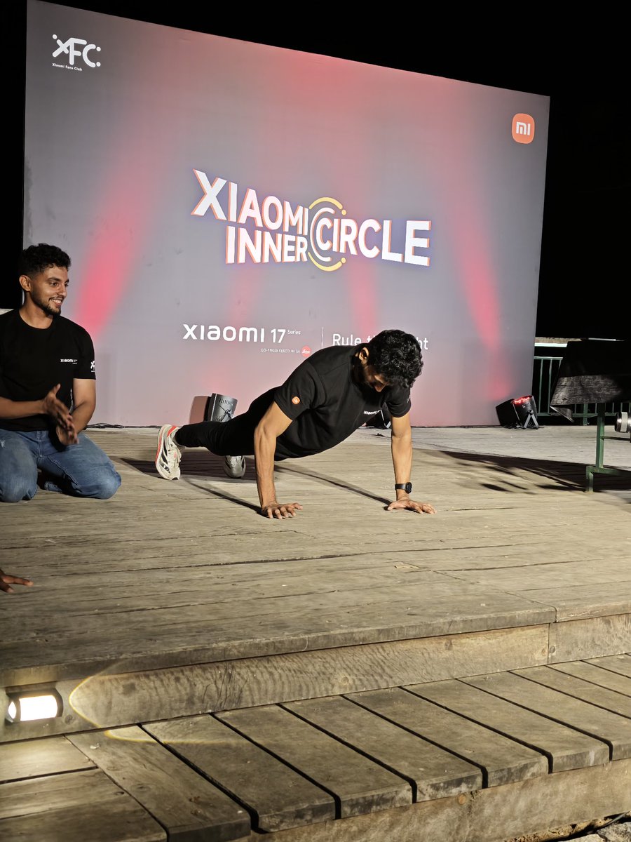 Iam_MrAustin's tweet image. Challenge 6 Pushups Bodybuilders 
Our President @sourav_ak_  also participated.  Fair square challenge 
#XiaomiFansClub #XiaomiInnerCircle #RuleTheNight
#Xiaomi17Ultra
@pixelwithme @ritij @atytse @xiaomiindia @gautmeluv