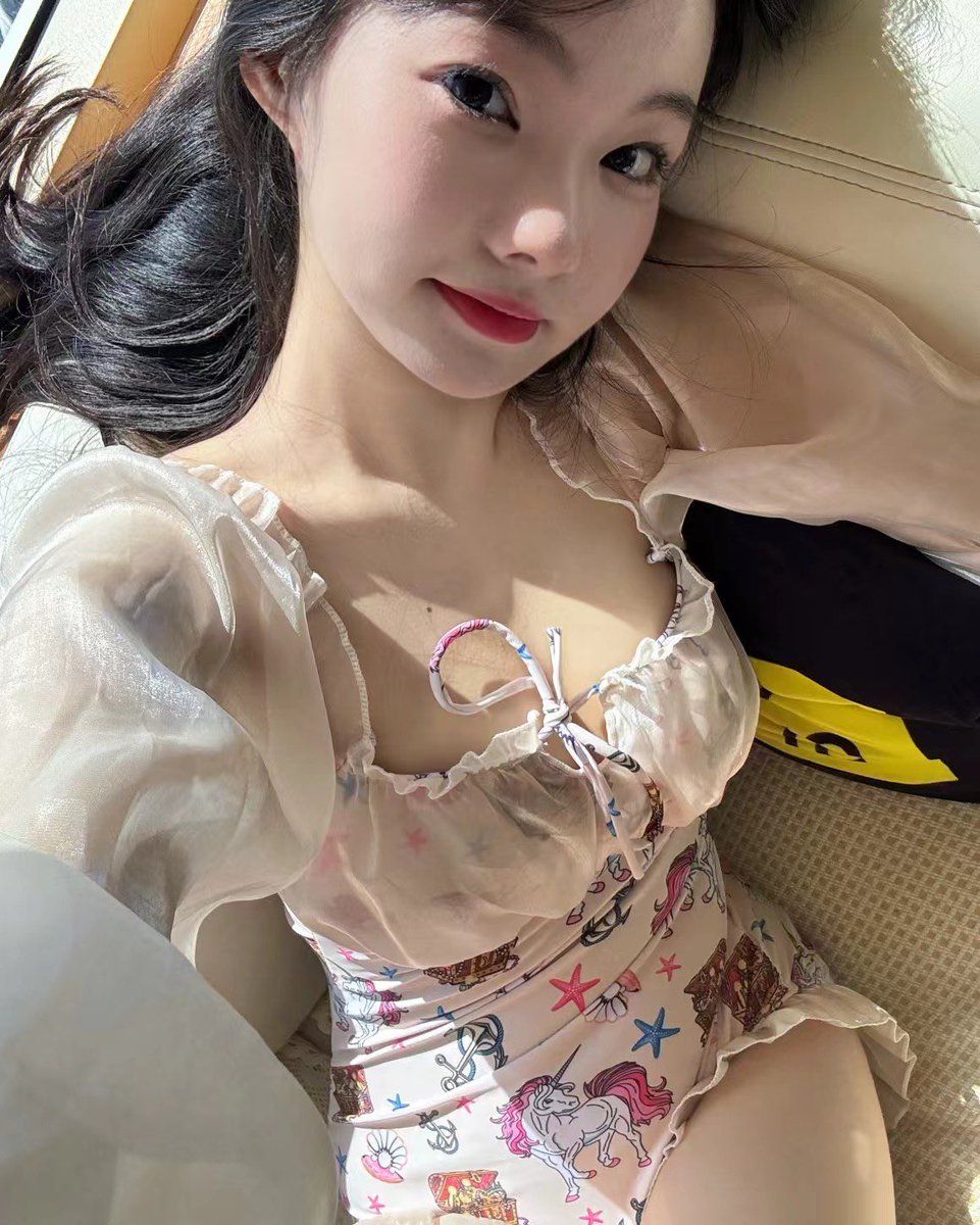 😕😕 tweet media