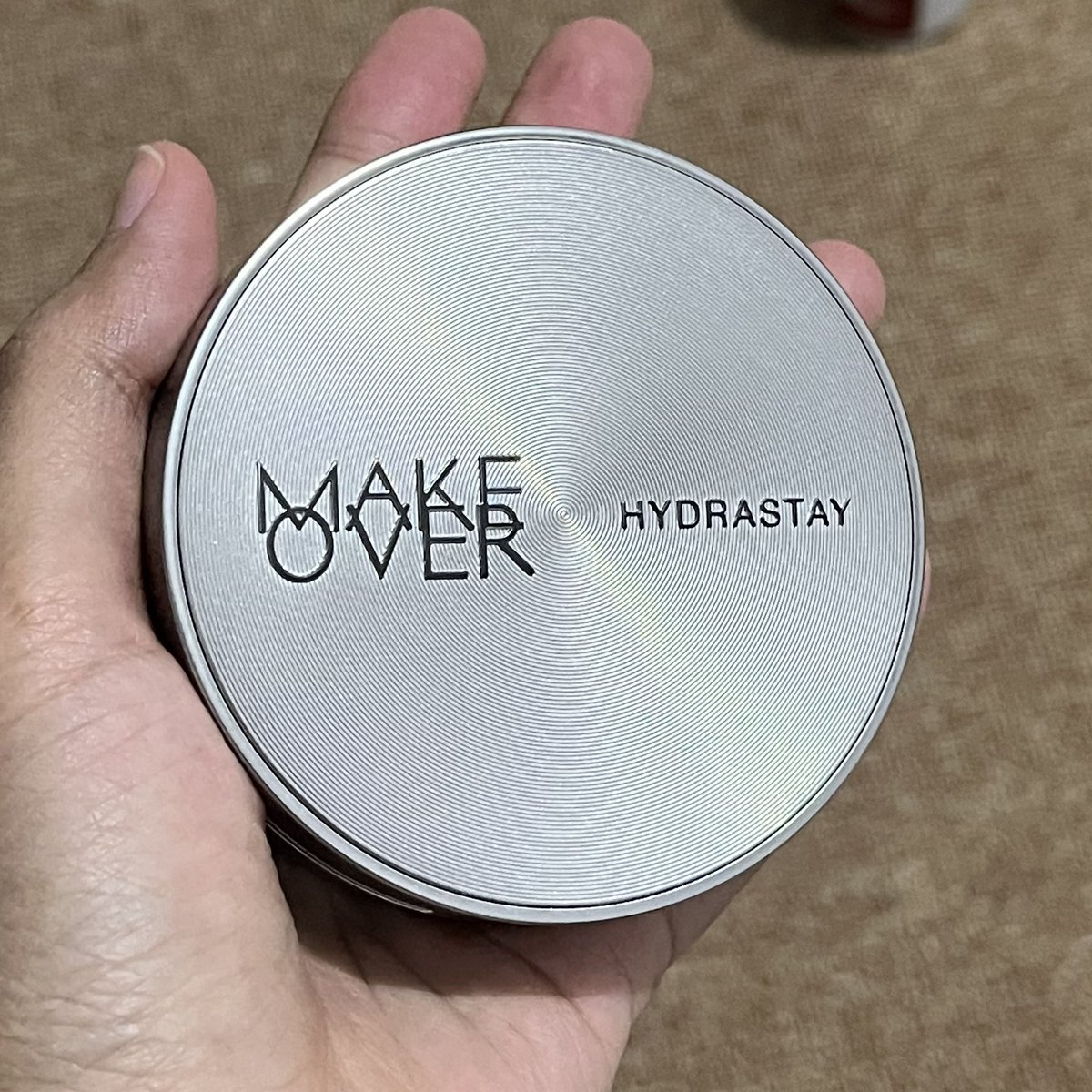 zhanadulset's tweet image. barangkali ada yg minat make over hydrastay prismatic glass cushion preloved baru dipakai tipis 2/3 kali puff masih baru ya

💸150k co lewat oyen biar freeong

#makeover #cushion #preloved #cushionlokal