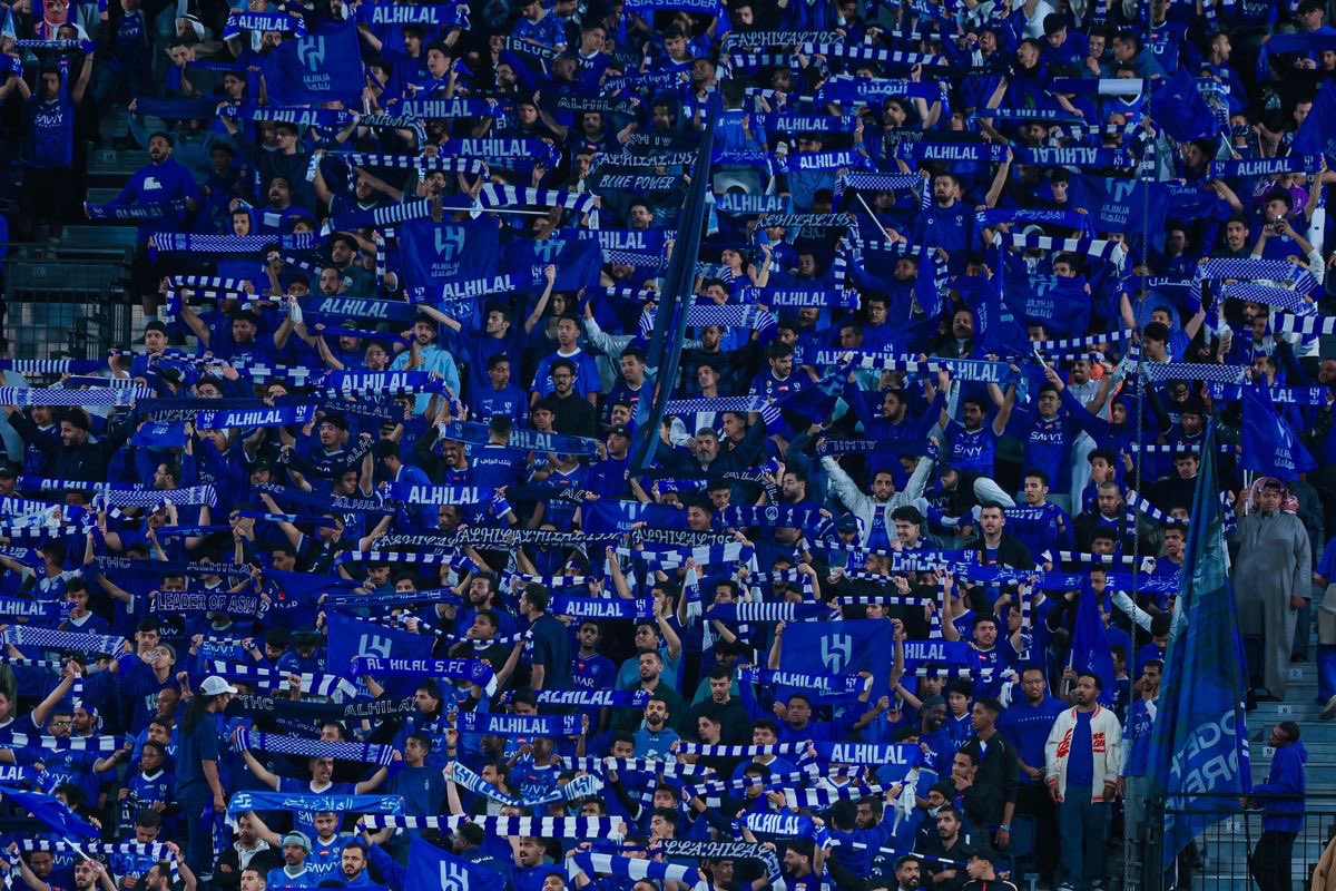 صباح الخير
الامل بالدوري باقي وكبير خصوصاً جدول النصر 
والنصر كل المباريات الاخيره مستواه سيء موب مقنع مره 
بتنزل المكافأت والرواتب قبل المباراة بثلاث ايام يعني التذاكر لازم تطير

الي بيحجز بالشمالي تذكر ان القوه هناك لاتجي وتقول الاعلام وتزعج خلق الله الي بيحجز بالشمالي يجي يشجع