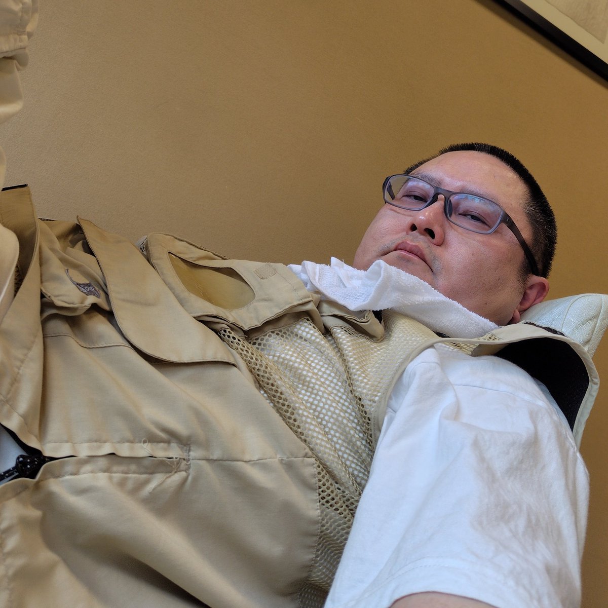 箱根湯寮に参りました！笠と一緒にあった団扇を「まぁいいか」と持たずに自撮りしたのですが、ロウリュウで団扇を使っていたので持てばよかった😆
足柄牛のスキヤキ美味しかったし、リラックスできました🤗