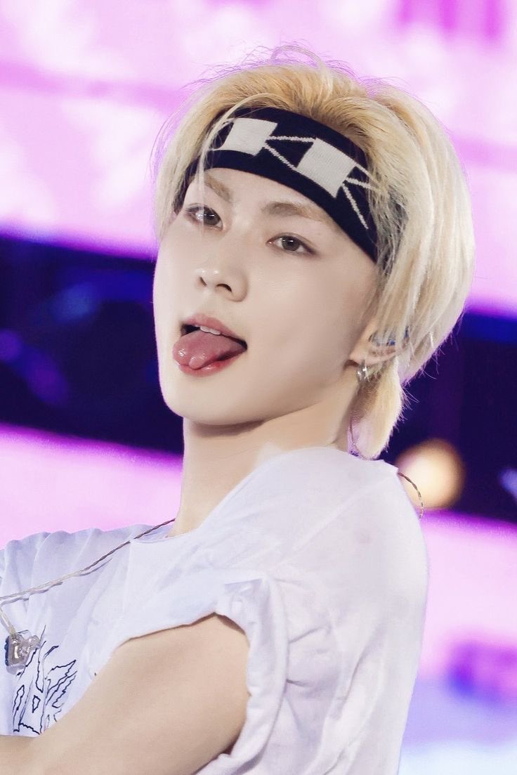 ULTRALUCKY깜순간 tweet media