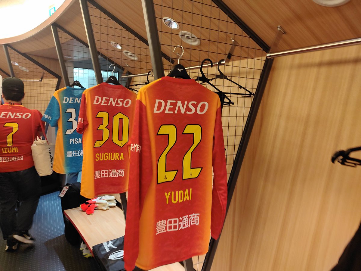 nge2517's tweet photo. 今日はここから⚽
聖地瑞穂❗ https://t.co/HbYTtoYjKp