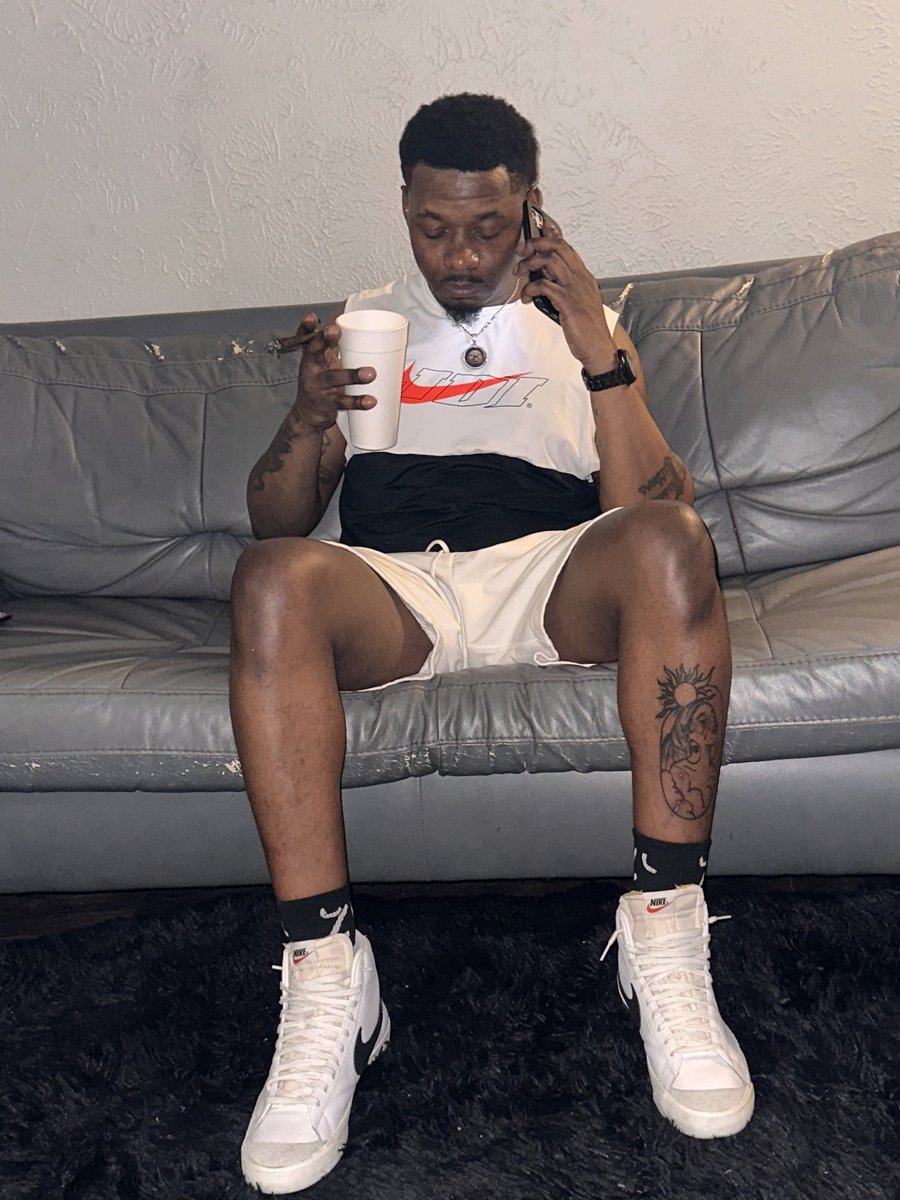 payhernomind's tweet photo. baby I'm having motion if u don't like it get a yun nigga https://t.co/4eoaGNlebO