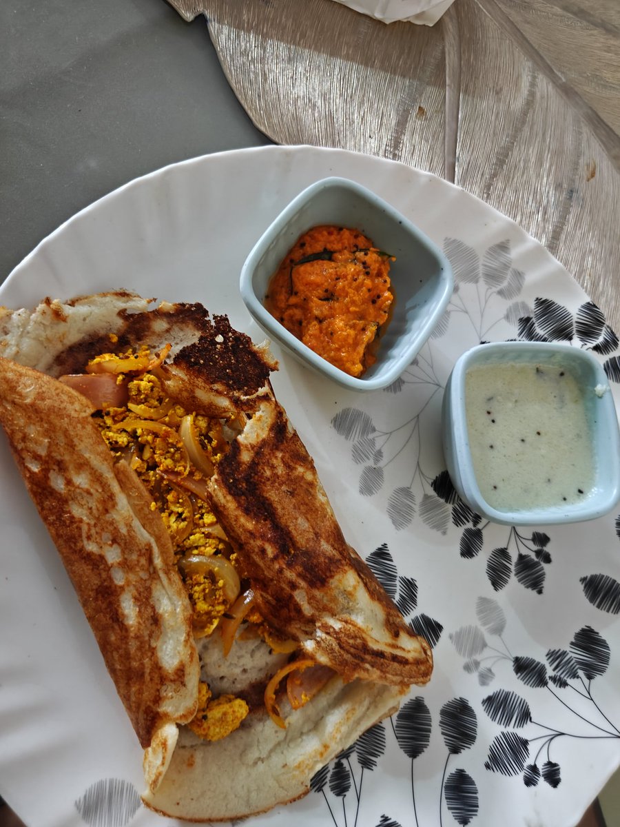 dherajgaur's tweet photo. Tofu dosa in breakfast https://t.co/R2v6PO49jV