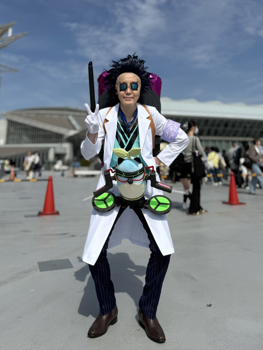 machi2HAMACHI's tweet photo. ＼私が誰か分かるかね！？／

面白がってくれた皆様ありがとうございました
#にじそコス
#にじそうさく11 https://t.co/qol3KFSFMX