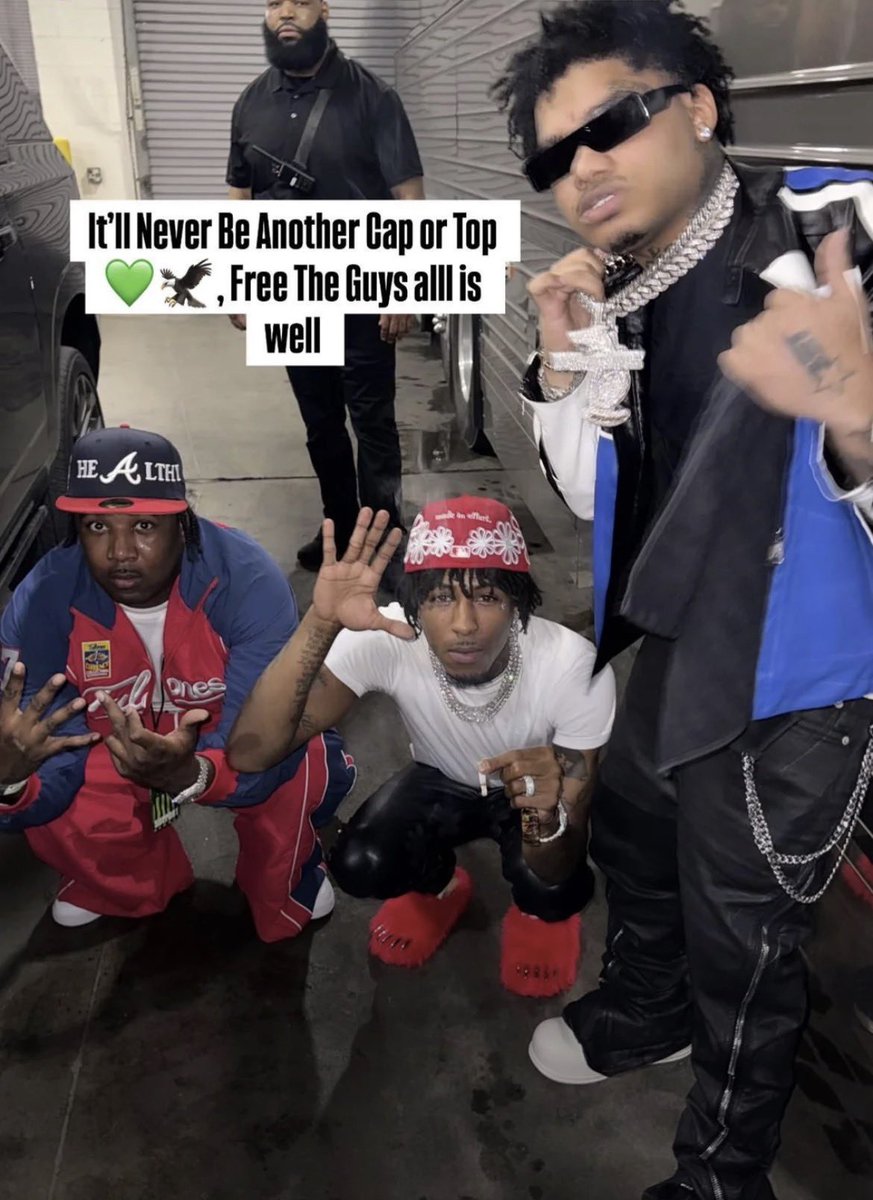 AkzWhoMatter tweet media