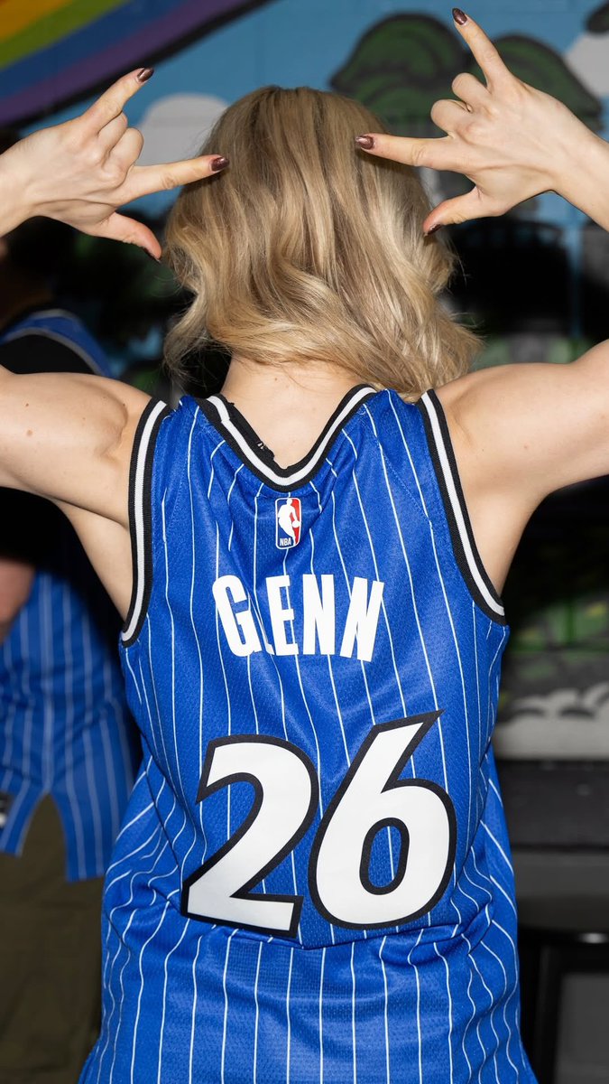 Amber in her custom Orlando Magic jersey! 

📸: <a href="/TheKiaCenter/">Kia Center</a>