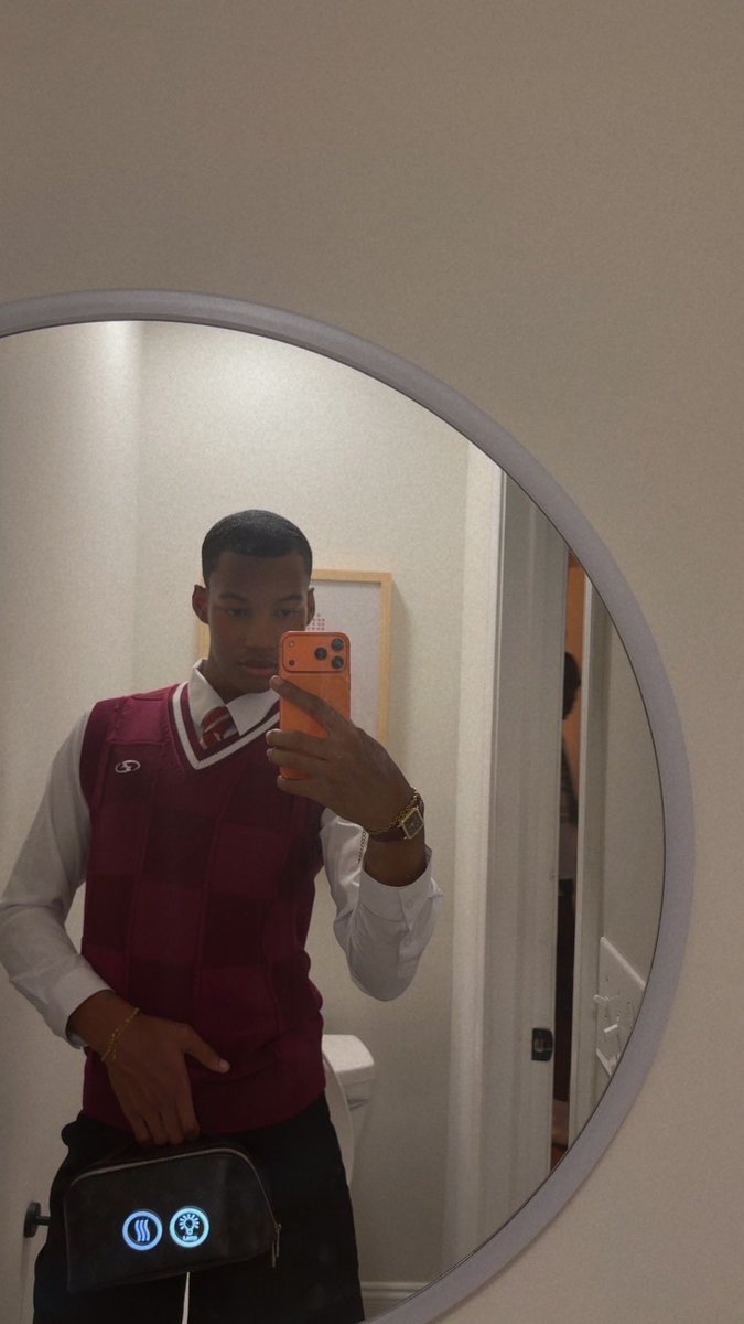 itboyab's tweet image. Class is in Session. #Littlemissdramatour  #ATL #CardiB