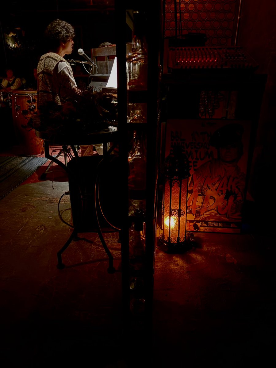 takemotokenichi's tweet image. ⋰
「Light Within the Melodies」
4/19(土)素敵な時間をありがとう🎉

#朝LIVE 今後流行るかもですね🙌
⋱

次回は5/15(金)
東京・LIVE STUDIO LODGEでお会いしましょう✨
スペシャルバンドでお送りします🎤

▶️チケット購入はこちら
l-tike.com/takemotokenich…

#竹本健一
#STAFF
#cinematiksaloon