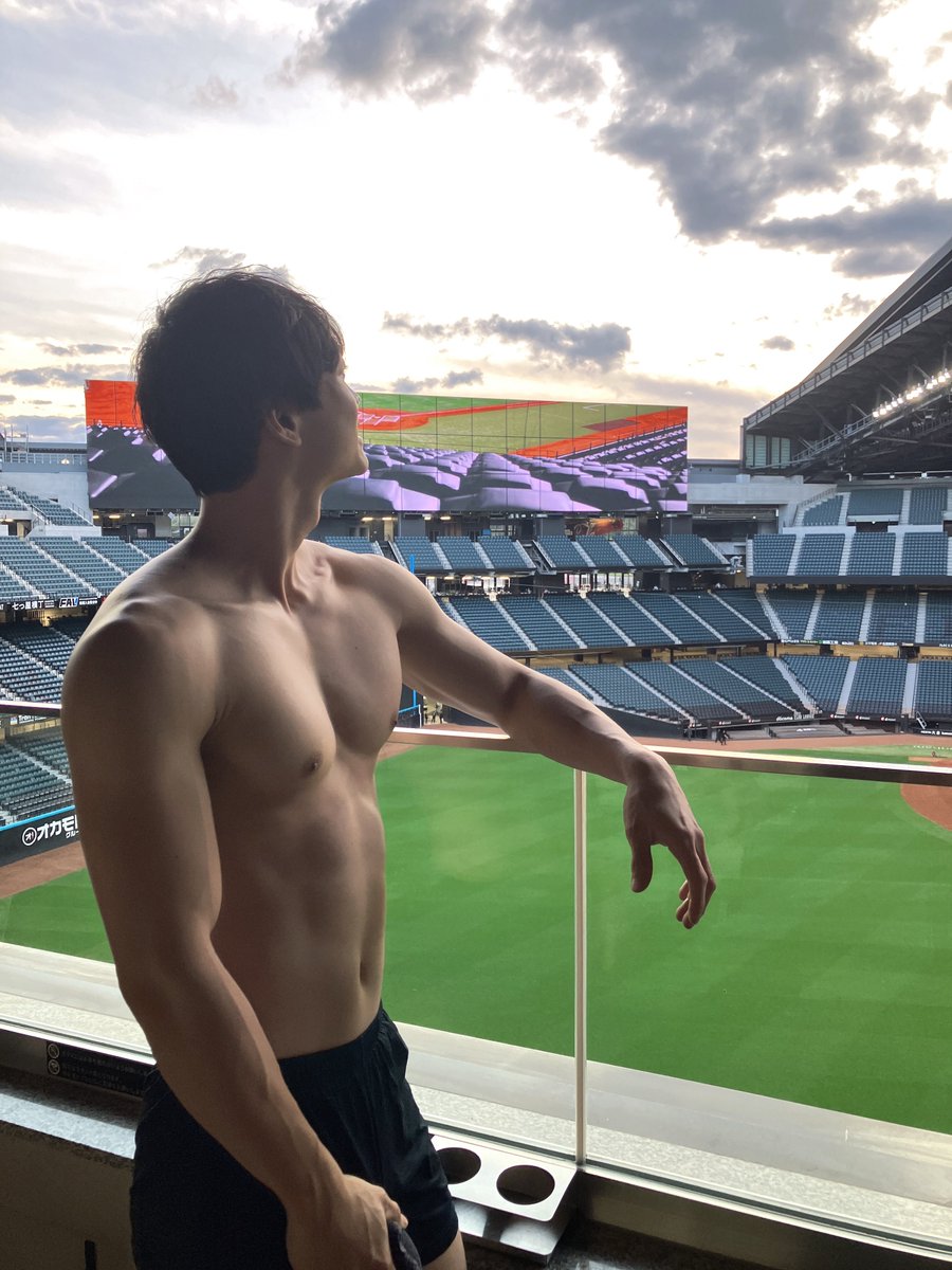 ねるたろう tweet media