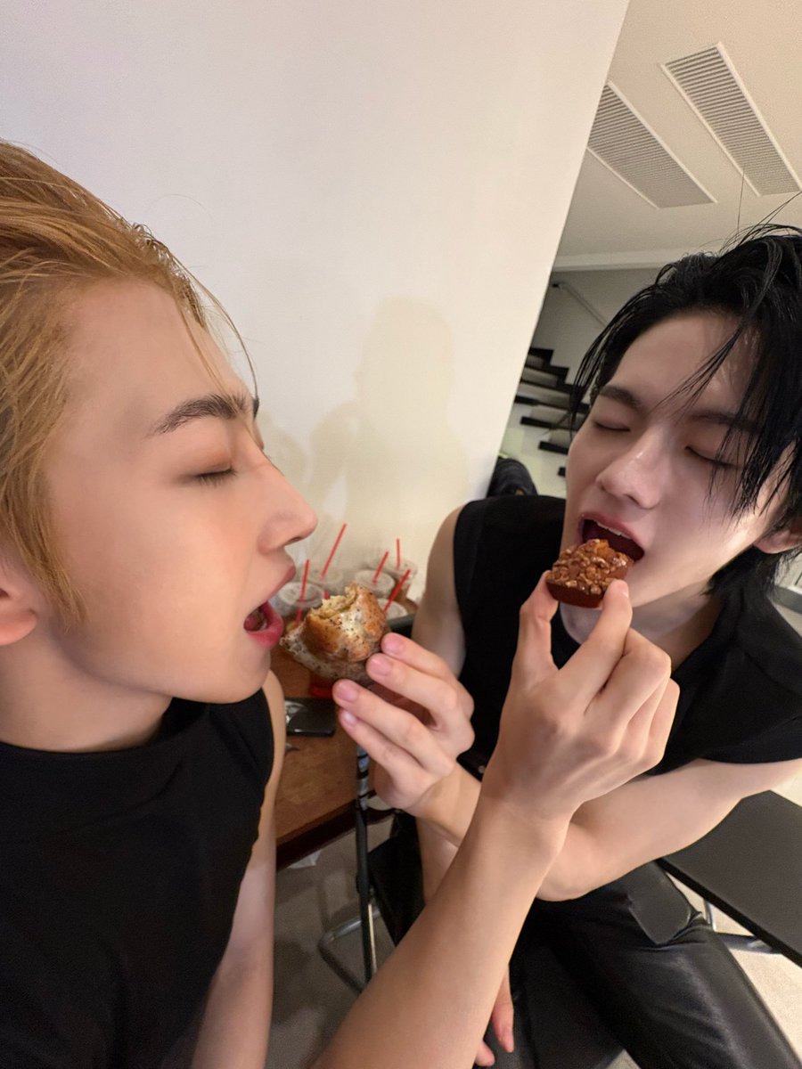 NewBeat_twt tweet picture