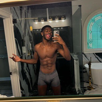 DL_XXXposed's tweet image. Be honest… if he slid in your DMs what you doing? 😭 #LilNasX #ebony #freaky #Atlfreaks