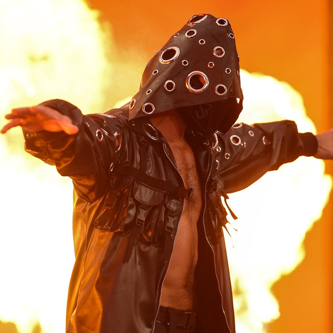 WeWantRollins__'s tweet photo. The REAL Definition Of AURA 😮‍💨🥶

#Wrestlemania https://t.co/1BGvpYzVos